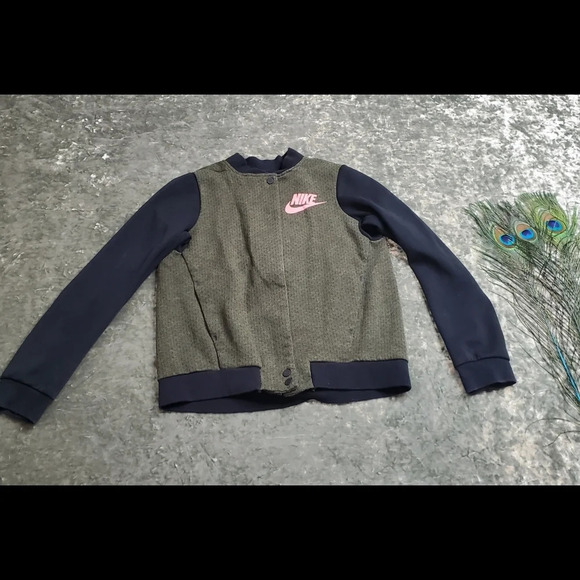 Nike Girl's Jacket - Picture 1 of 7